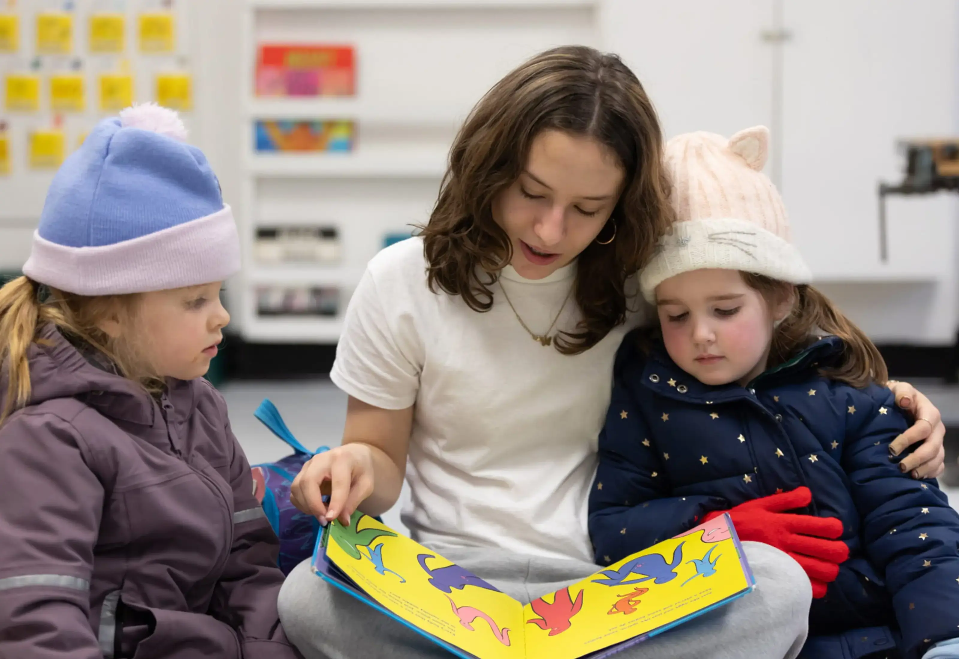 teacher-reading-to-children